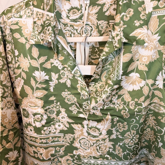 Pleione Olive Floral Top nwt - Picture 2 of 5